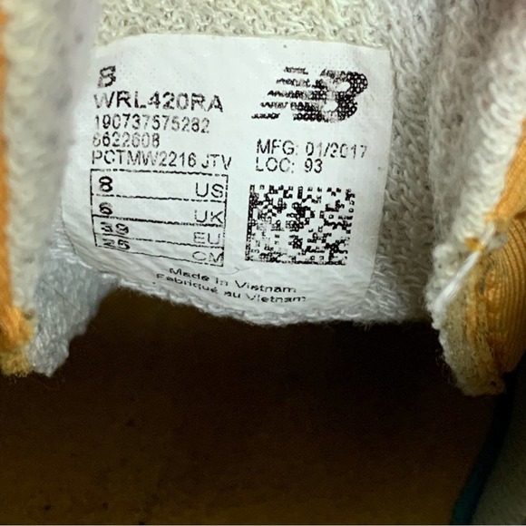 NEW BALANCE WRL420RA YELLOW WOMENS SIZE 8 RARE 420 ATHLETIC SNEAKERS SHOES NICE - Picture 7 of 7